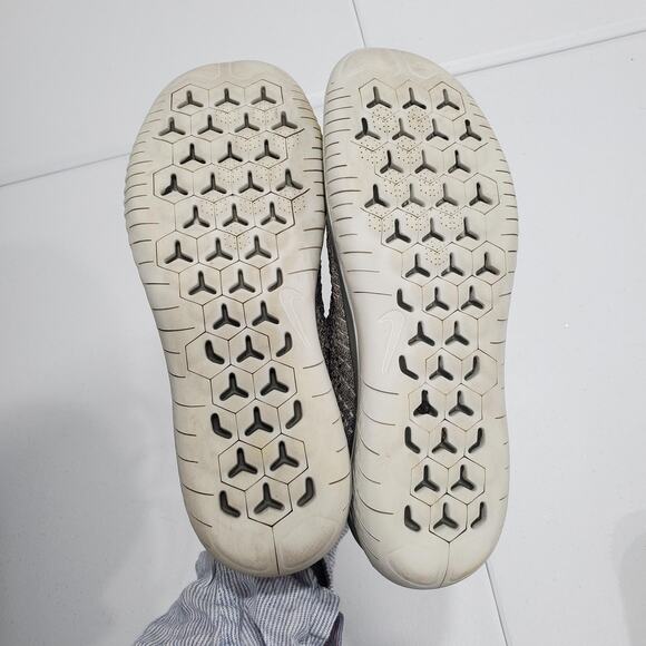 Nike Free RN Flyknit Shoes Womens Size 10 Gray Olive Running Sneakers 942839-003 - Picture 8 of 9